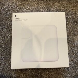 Apple 96W USB-C Power Adapter in White